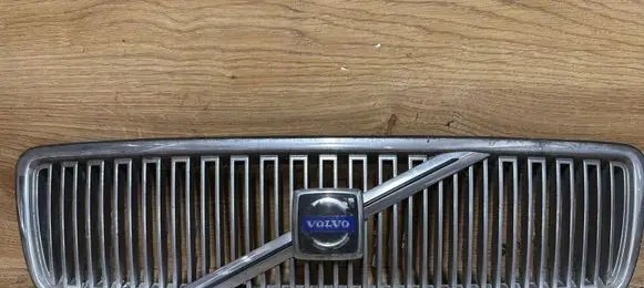 Volvo S70 V70 V70 XC Front grill 9190776