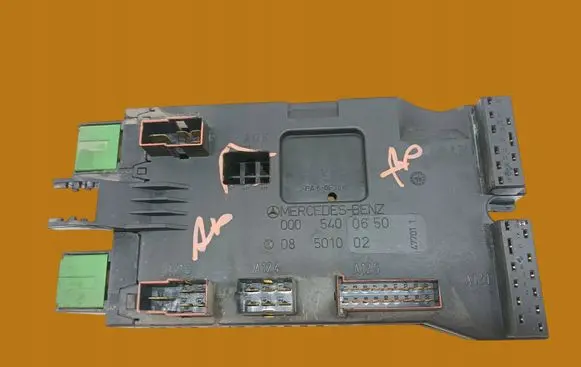 Mercedes-Benz Vito Viano W638 Fuse box set 0005400650
