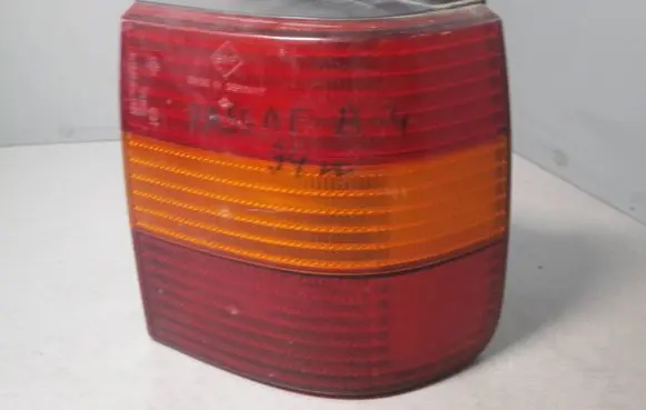 Volkswagen PASSAT B4 Rear/tail lights 3A9945112