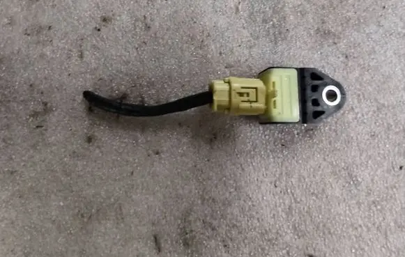 Toyota RAV 4 (XA30) Airbag deployment crash/impact sensor 8983133030 72040RMYP