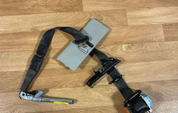 Opel Insignia A Front seatbelt