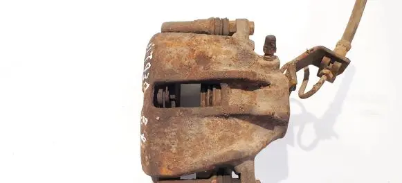 Volkswagen PASSAT B4 Front brake caliper
