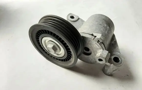 Ford Kuga II Alternator belt tensioner DS7EAB