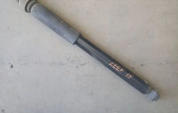 Nissan Leaf I (ZE0) Rear shock absorber/damper