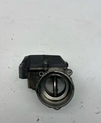 Volkswagen Caddy Throttle valve 03G128063M