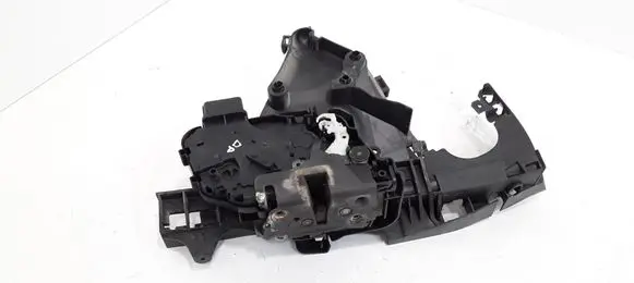 Volvo V50 Front door lock