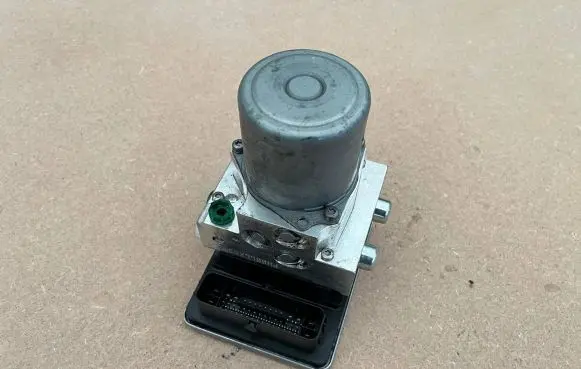 Mercedes-Benz GLE W167 ABS Pump A1679009613