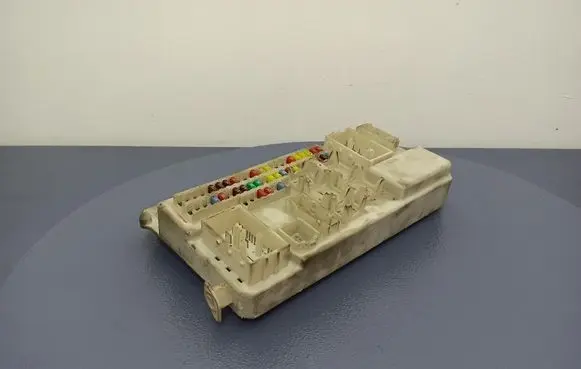 Mazda 3 I Fuse box set 5190500C3