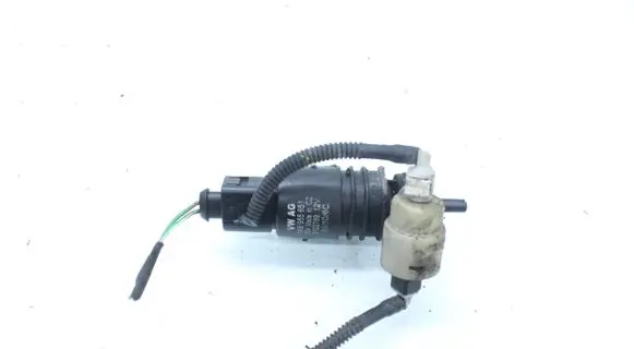 Volkswagen Golf Plus Windscreen/windshield washer pump 1K6955651