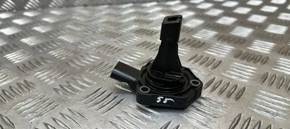 Skoda Octavia Mk3 (5E) Oil level sensor 04L907660C 6PR00962912 6PR009629
