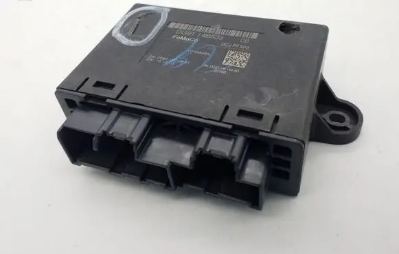 Ford Fusion II Door control unit/module DG9T14B533CB DG9T14C108AT DG9T14F144AD
