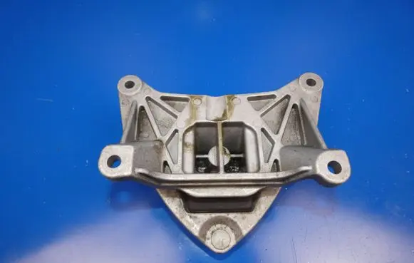 Mercedes-Benz GLC X253 C253 Gearbox mounting bracket A2052402500 15474984 23111303128