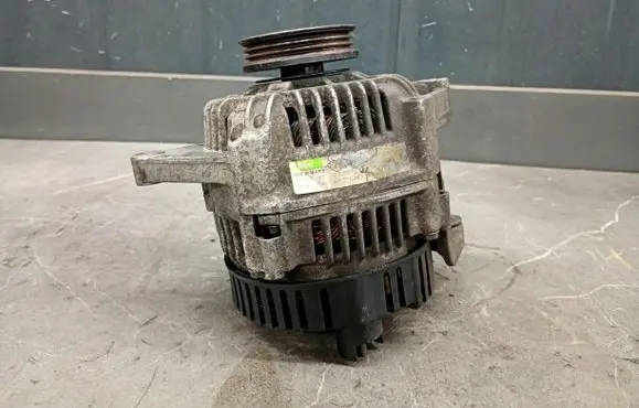 Renault Megane I Generator/alternator 2541979A
