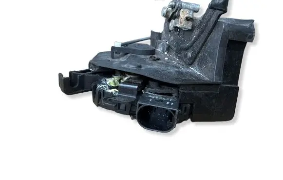 BMW 3 E46 Front door lock