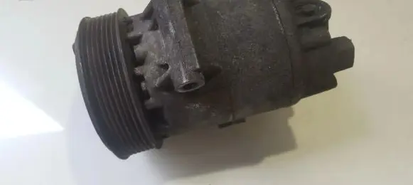 Renault Megane I Air conditioning (A/C) compressor (pump) 8200309193