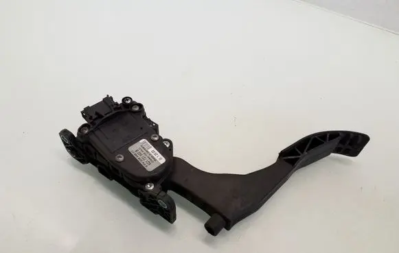 Seat Ibiza III (6L) Accelerator throttle pedal 6Q1721503B