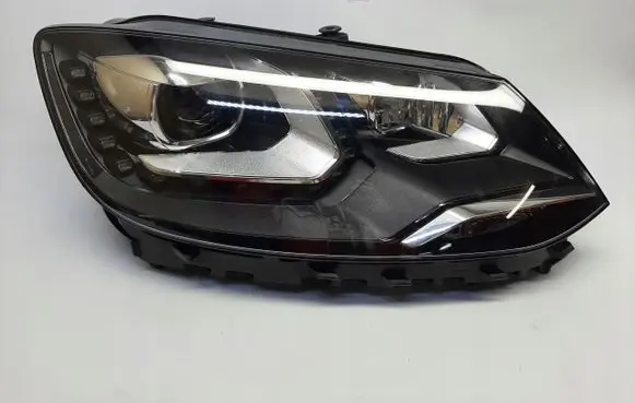 Volkswagen Sharan Headlight/headlamp 7N1941752B