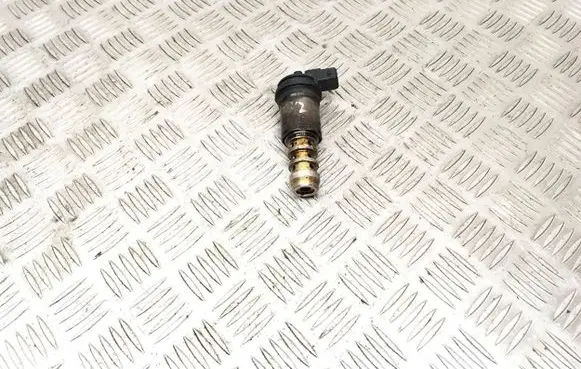 BMW 3 E46 Camshaft vanos timing valve 13150137 1136170732310