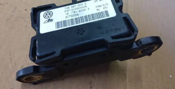 Volkswagen Touran I ESP acceleration yaw rate sensor 7H0907655A