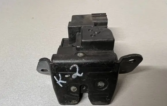 KIA Ceed Tailgate/trunk/boot lock/catch/latch 812301H000