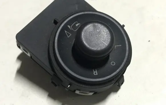 Opel Zafira C Wing mirror switch 13271833