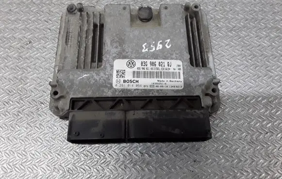 Volkswagen Golf V Engine control unit/module 03G906021QJ 0281014064