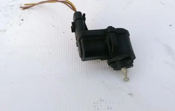 Opel Vectra B Headlight level adjustment motor 