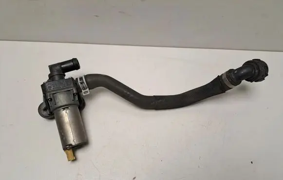BMW M3 e92 Water pump 8369806 9119155