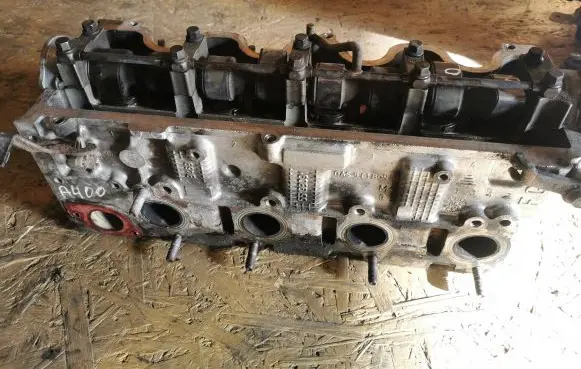 Opel Zafira B Engine head 55193091