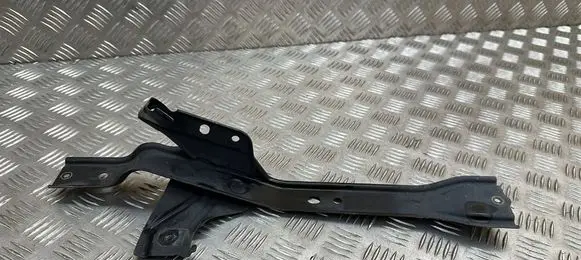 Toyota RAV 4 (XA40) Radiator mount bracket