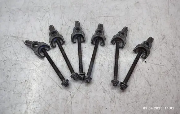 BMW X5 F15 Fuel Injector clamp holder 