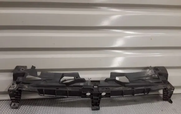 Top upper radiator support slam panel