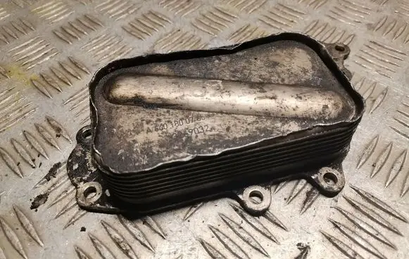 Mercedes-Benz A W169 Gearbox / Transmission oil cooler 6401800765
