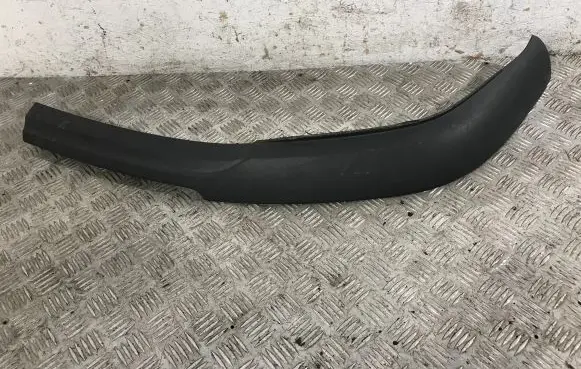 Toyota Avensis T250 Front bumper lip 7685105020