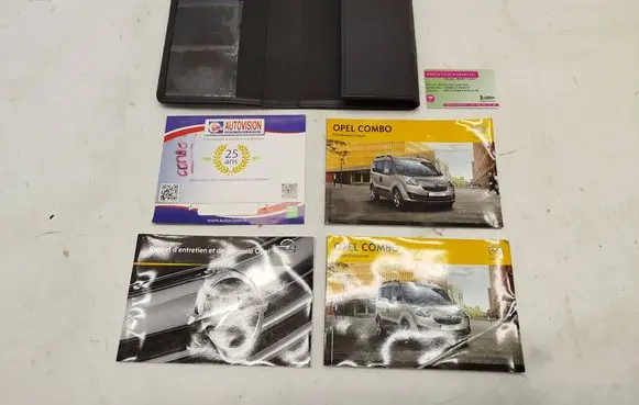 Opel Combo D User manual 