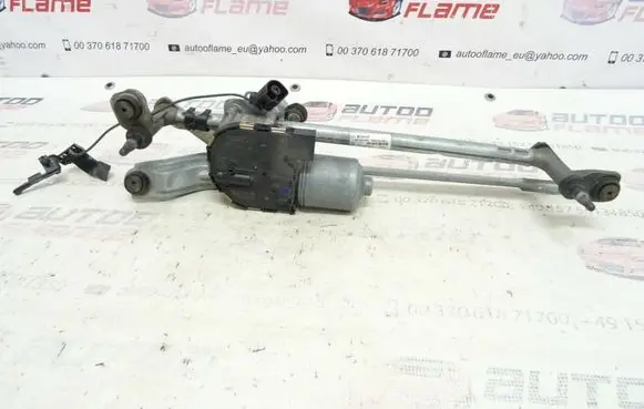 Volkswagen Golf VII Front wiper linkage and motor 5G1955023C 5G1955119A