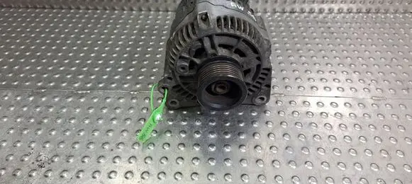 Volkswagen Golf IV Generator/alternator 037903025B