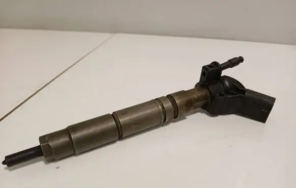Mercedes-Benz R W251 Fuel injector 0445115027 A642070 05052
