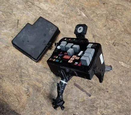 Nissan Juke I F15 Other control units/modules 821150VD20B