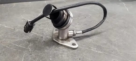 BMW 1 F20 F21 Exhaust gas temperature sensor 8573895