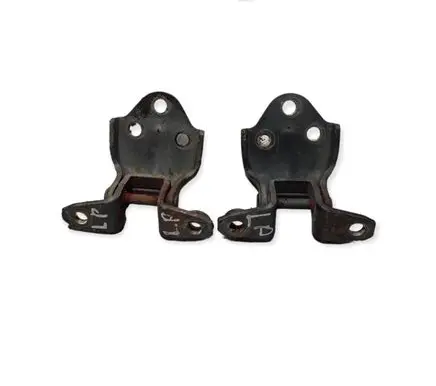 Mitsubishi Pajero Front door hinge set 
