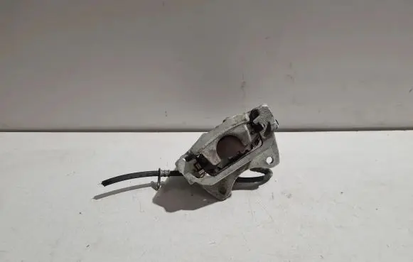 Lexus RX 450H Rear brake caliper