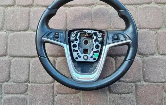 Opel Insignia A Steering wheel 5O5P5L5E5X1277