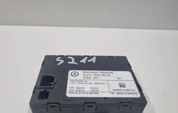 Mercedes-Benz E W211 Gateway control module A2114452600 2114452600
