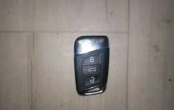 Volkswagen PASSAT B8 Ignition key/card 3G0959752BC