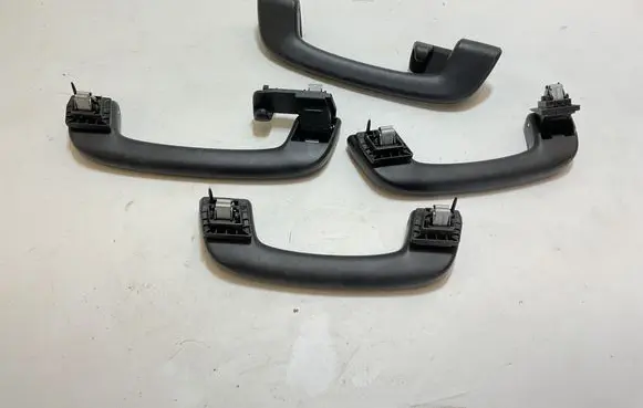 BMW 3 G20 G21 A set of handles for the ceiling