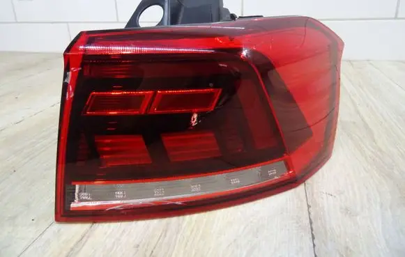 Volkswagen PASSAT B8 Rear/tail lights 3G9945096G