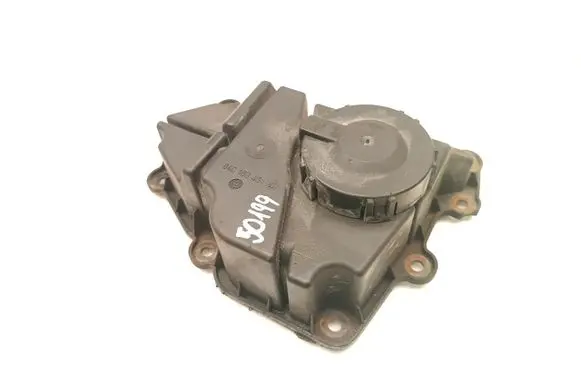 Volkswagen Polo V 6R Oil breather separator 04C103464E