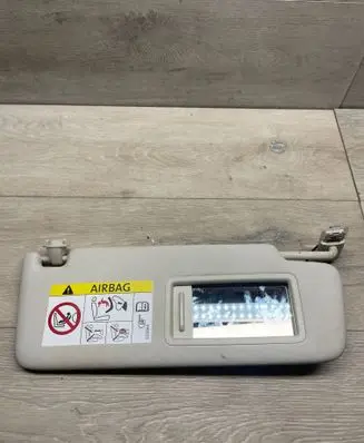 Volkswagen PASSAT B8 Sun visor