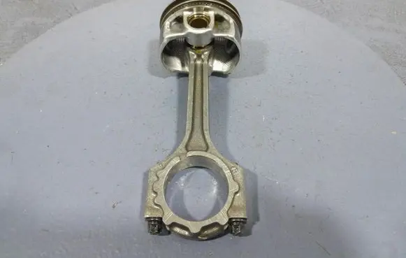 Hyundai i20 (PB PBT) Piston 